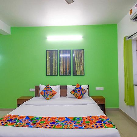 Fabescape Sk Studios With Pool & Gym, Arpora Old Goa Exterior photo