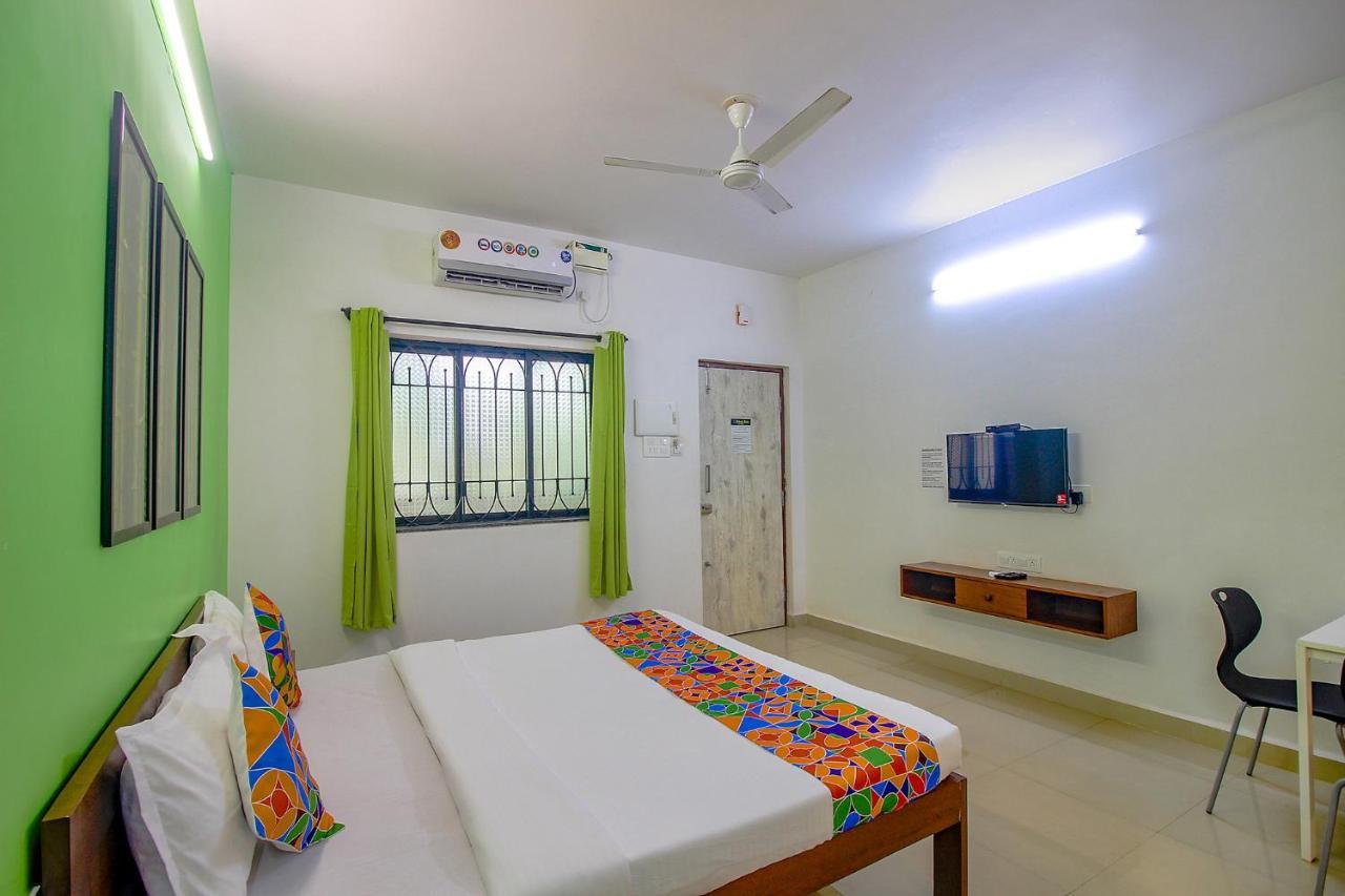 Fabescape Sk Studios With Pool & Gym, Arpora Old Goa Exterior photo