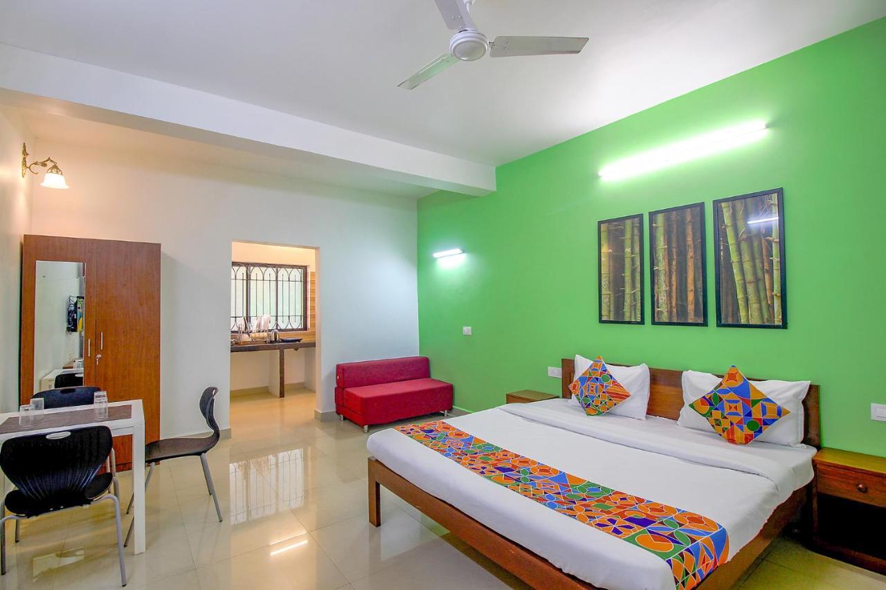 Fabescape Sk Studios With Pool & Gym, Arpora Old Goa Exterior photo