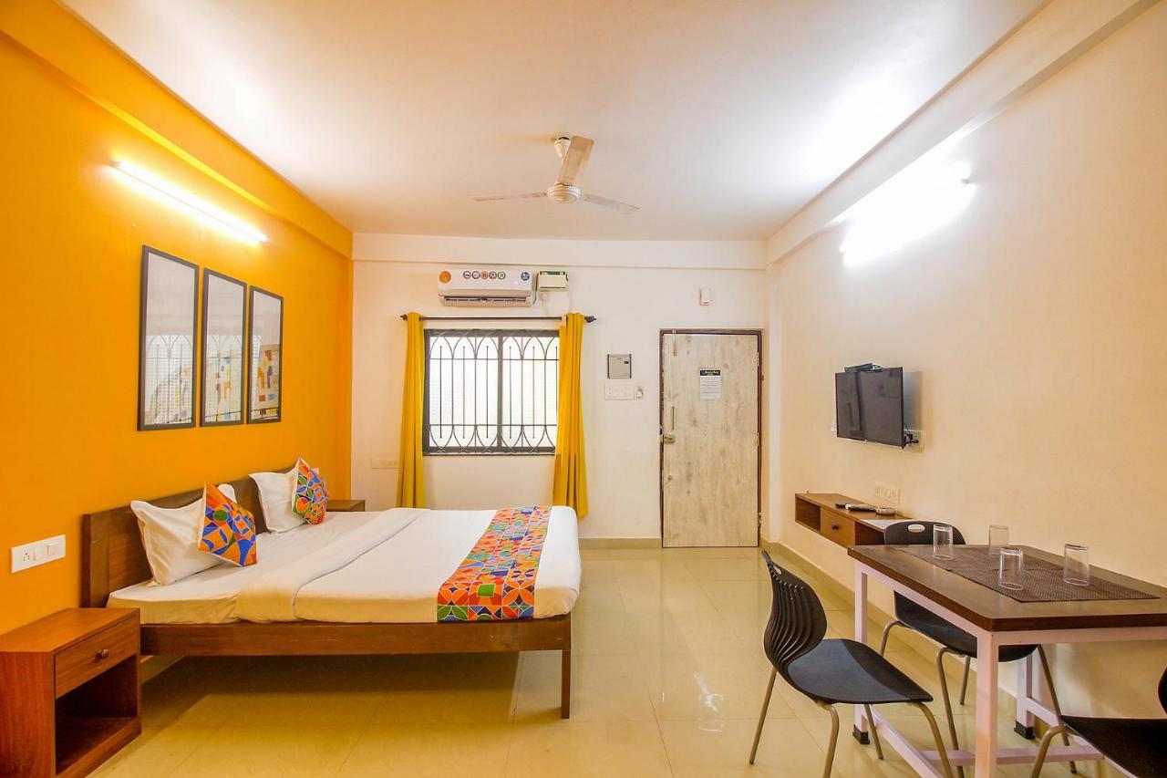 Fabescape Sk Studios With Pool & Gym, Arpora Old Goa Exterior photo