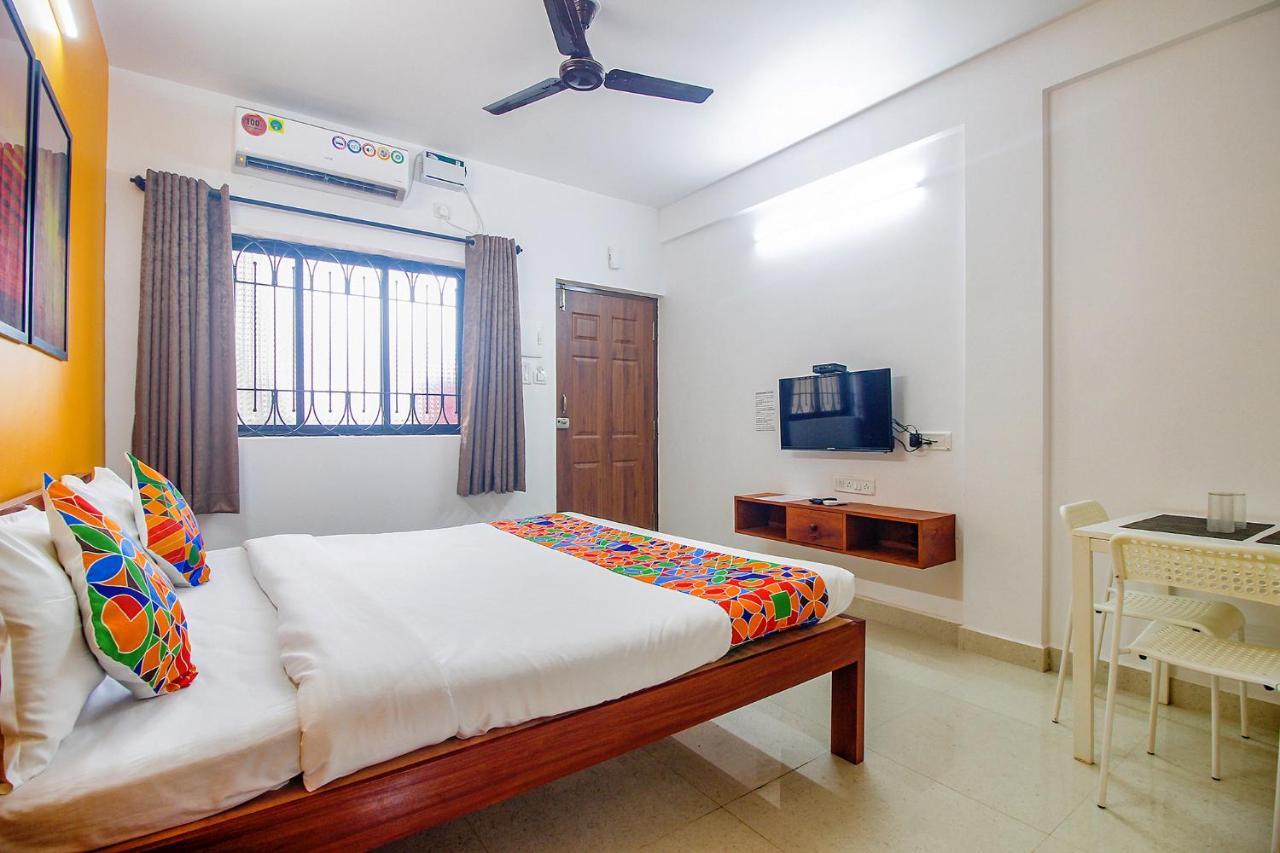 Fabescape Sk Studios With Pool & Gym, Arpora Old Goa Exterior photo