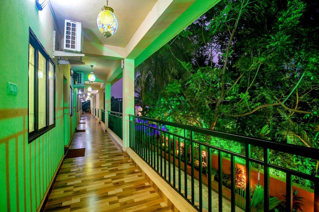 Fabescape Sk Studios With Pool & Gym, Arpora Old Goa Exterior photo